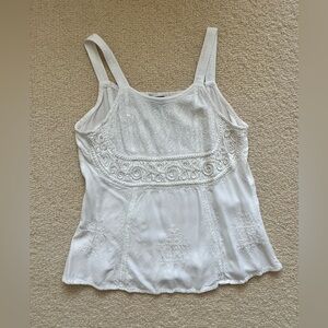 Chic White Embroidered Women's Camisole